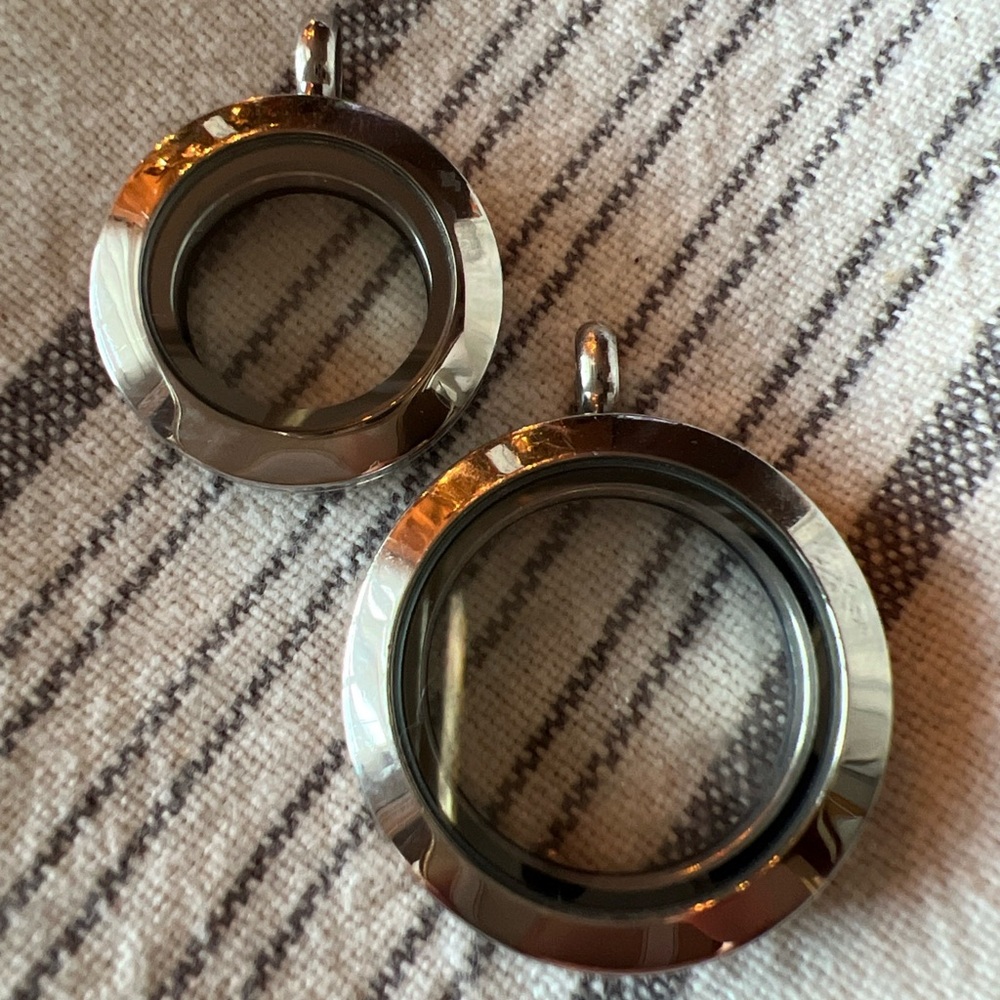 Mommy and Me Matching Origami Living Locket Set Valentine Easter Mother’s Day